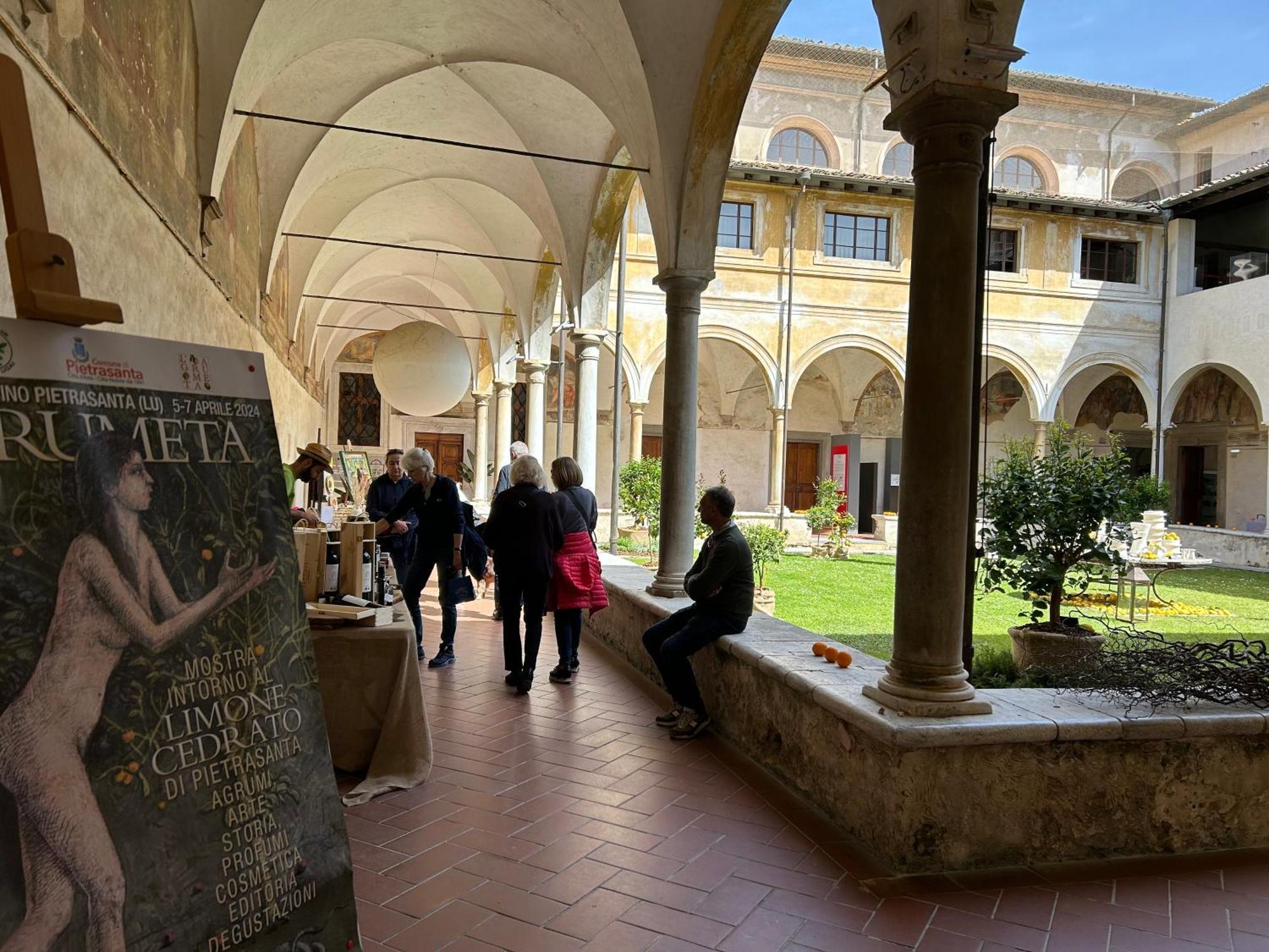 Art Hotel Pietrasanta Buitenkant foto