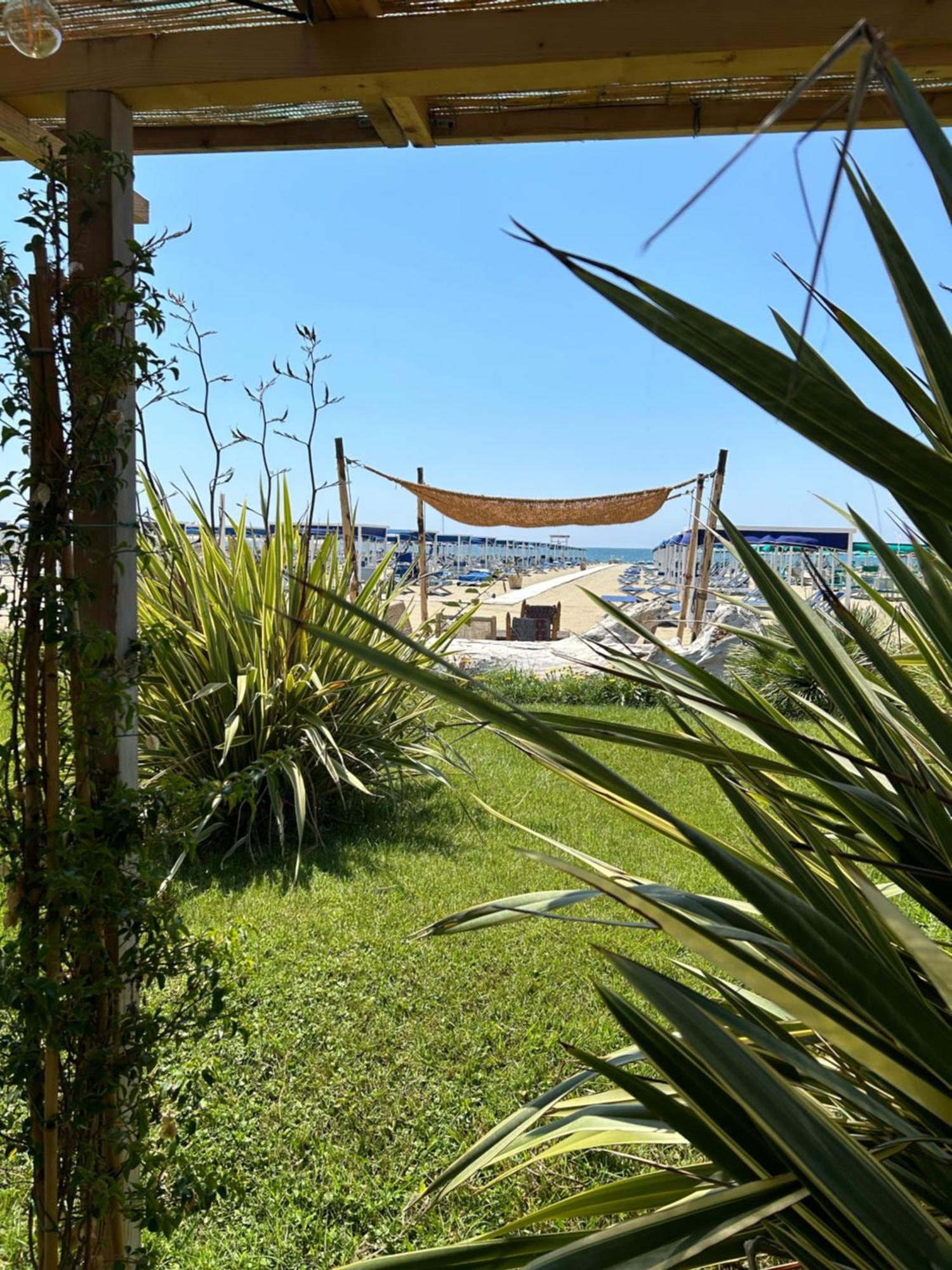 Art Hotel Pietrasanta Buitenkant foto