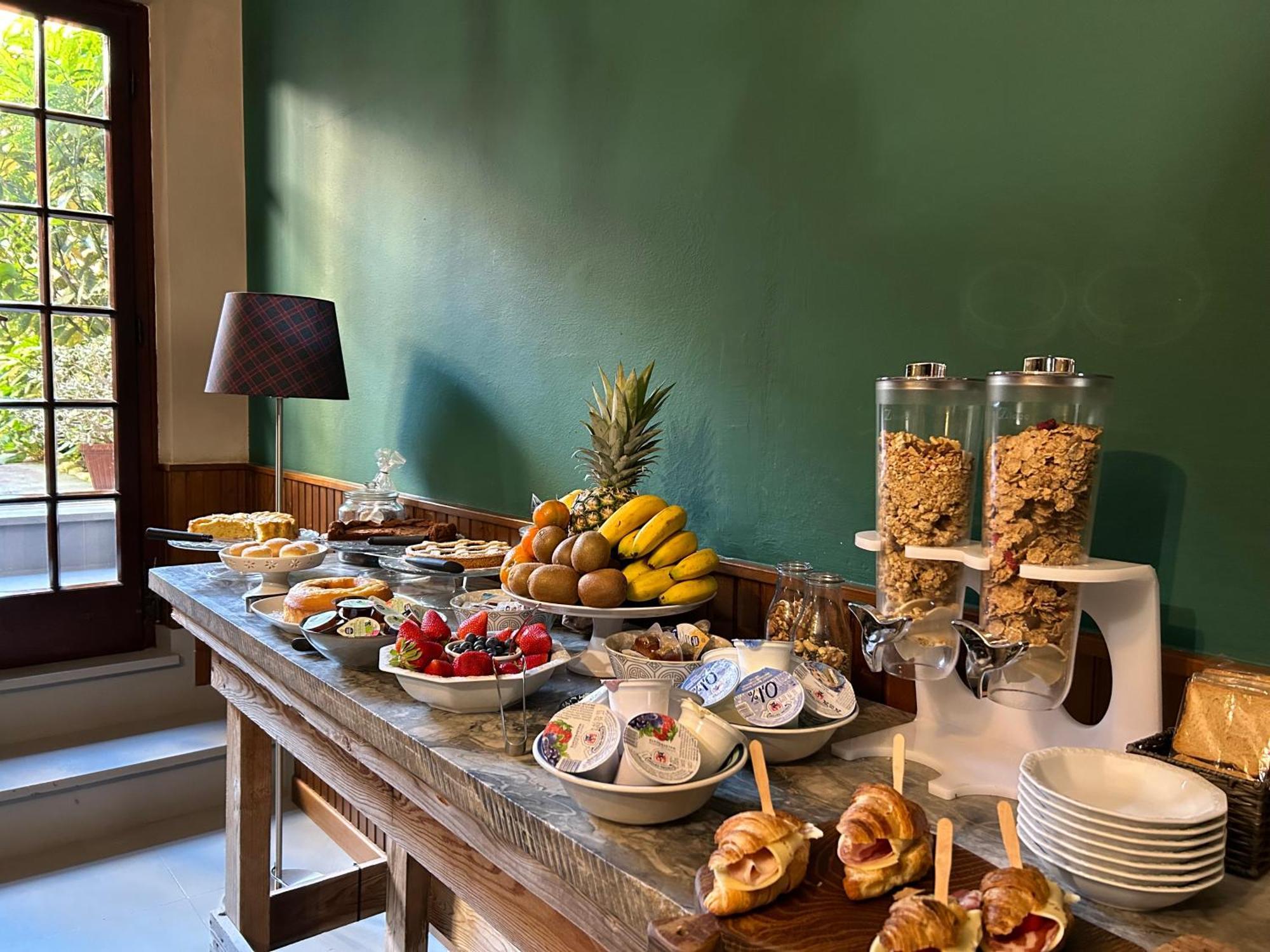 Art Hotel Pietrasanta Buitenkant foto