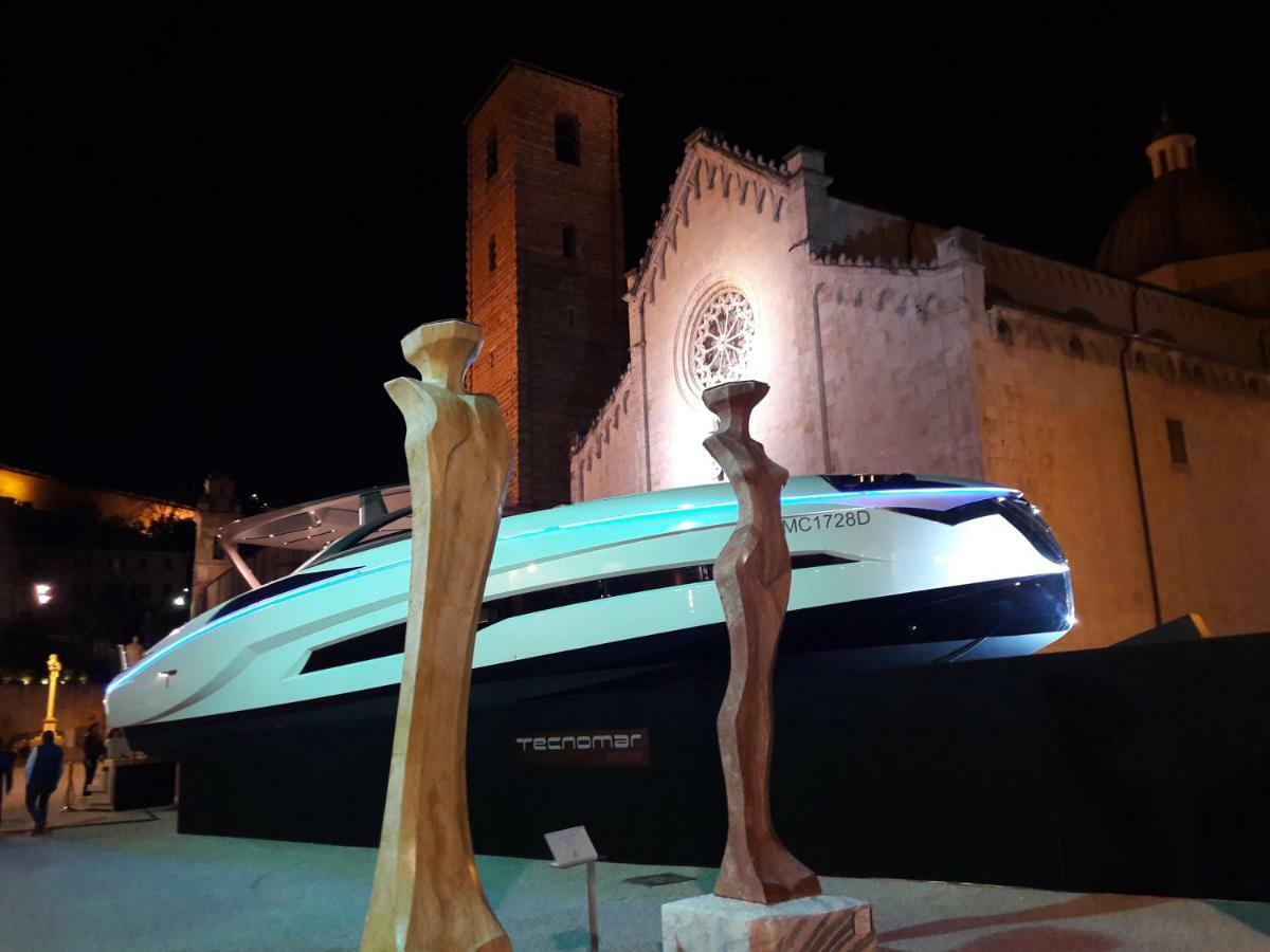 Art Hotel Pietrasanta Buitenkant foto
